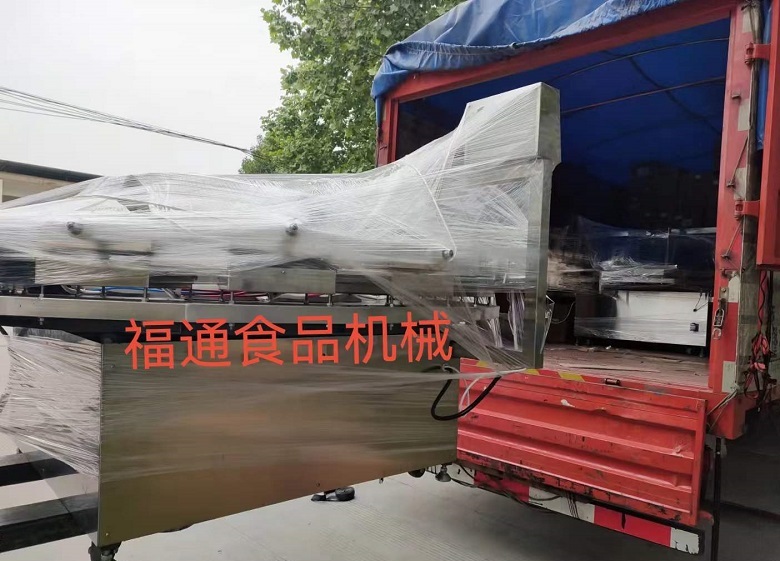 上海客户订购全自动蛋卷机两台