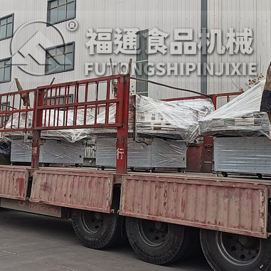 新乡客户订购蛋卷机器三台