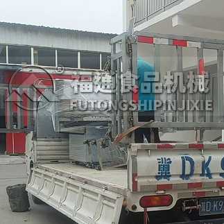 保定客户订购蛋卷机器一台