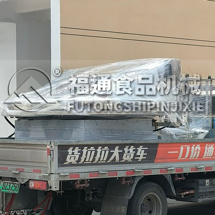 德州客户订购四注糊全自动焦饼机器一台